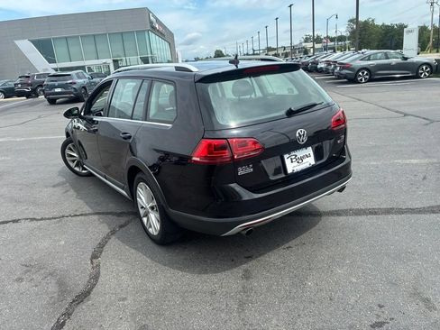 Used 2017 Volkswagen Golf Alltrack S AWD/4WD image 5