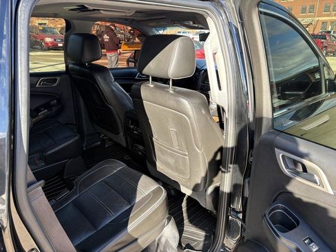 Used 2015 GMC Yukon Denali w/ Open Road Package image 11