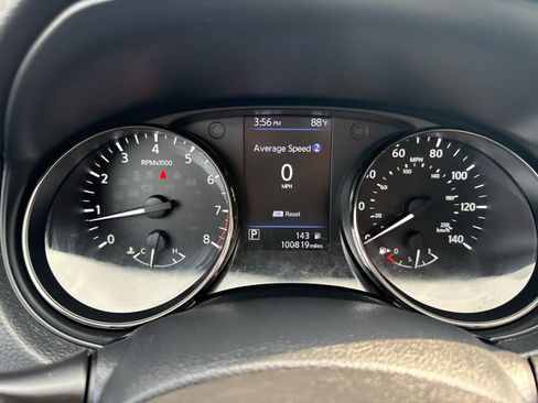 Used 2018 Nissan Rogue S AWD/4WD image 18