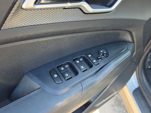 Certified 2025 Kia Sportage LX FWD image 19