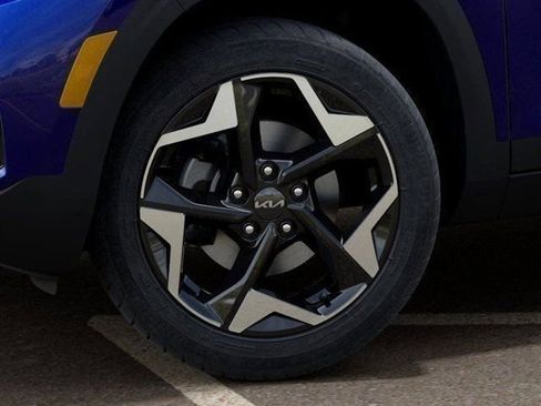 New 2026 Kia Seltos S FWD image 9