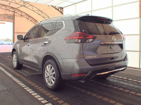 Used 2020 Nissan Rogue SV image 10