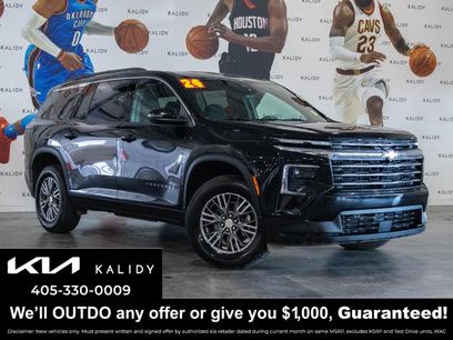 Used 2024 Chevrolet Traverse LT