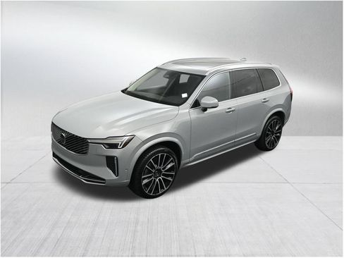 New 2026 Volvo XC90 B6 Plus AWD/4WD image 13