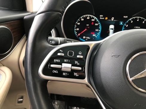 Used 2022 Mercedes-Benz GLC 300 4MATIC image 21