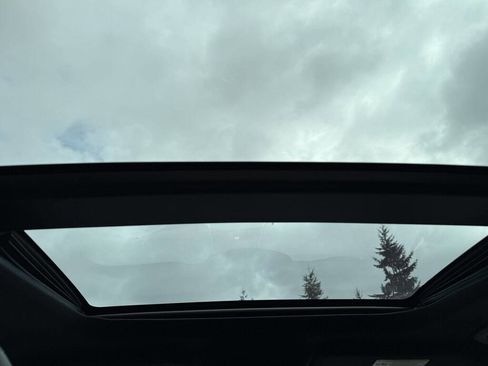 Used 2015 Lincoln MKC AWD w/ Equipment Group 102A Reserve image 22