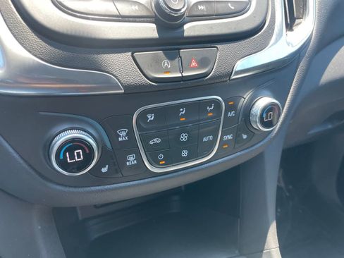 Used 2024 Chevrolet Equinox LT AWD/4WD image 18