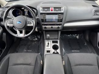 Used 2017 Subaru Outback 2.5i Premium AWD/4WD video 3