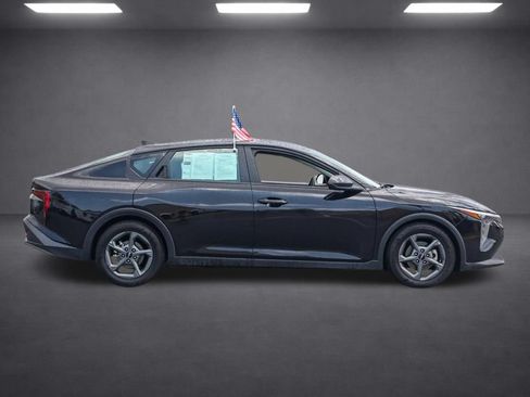 Used 2025 Kia K4 FWD image 3