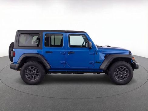 Used 2024 Jeep Wrangler Sport S image 8