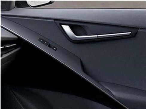 New 2025 Kia Niro EX Touring image 60