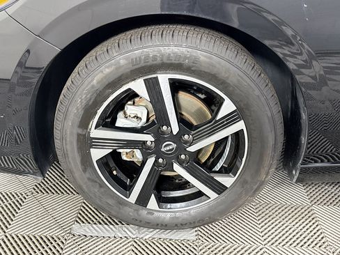 Used 2024 Nissan Sentra SV image 38