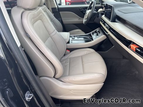 Used 2023 Lincoln Aviator Reserve w/ Equipment Group 201A image 16