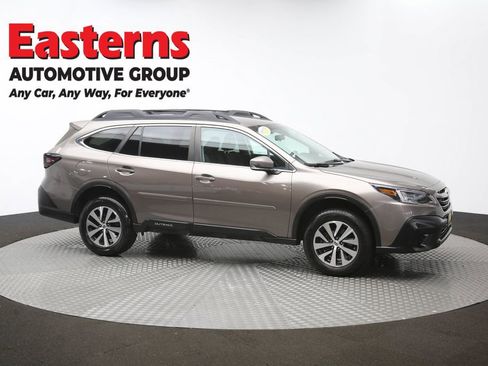Used 2022 Subaru Outback Premium image 45