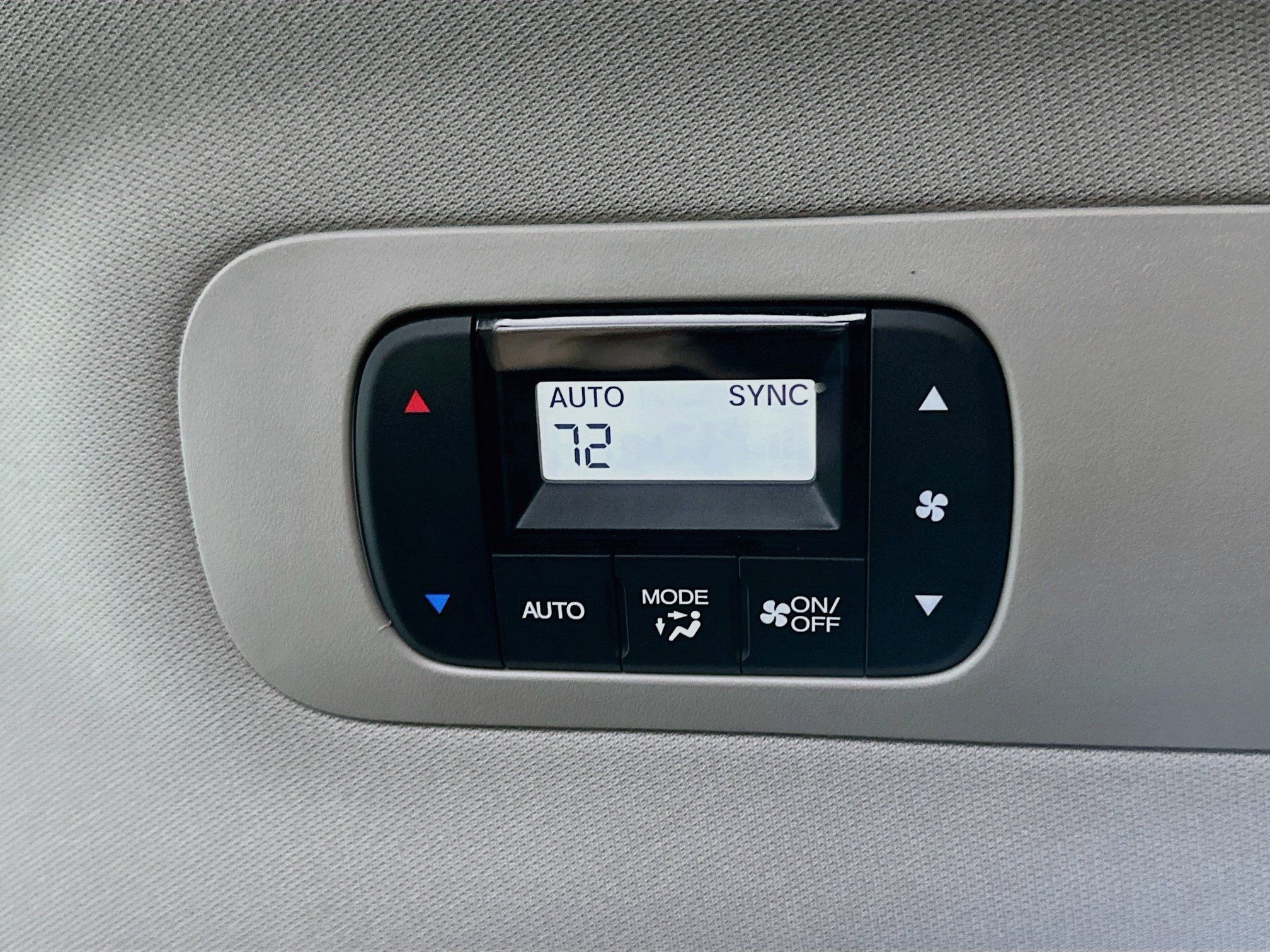 Used 2025 Honda Odyssey Touring image 25