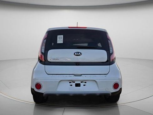 Used 2019 Kia Soul + FWD image 5
