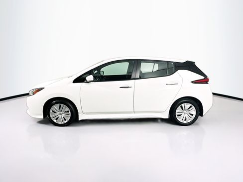 Used 2025 Nissan Leaf S FWD image 4