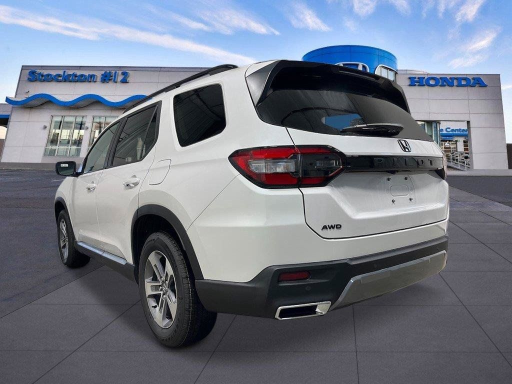 New 2026 Honda Pilot EX-L image 3