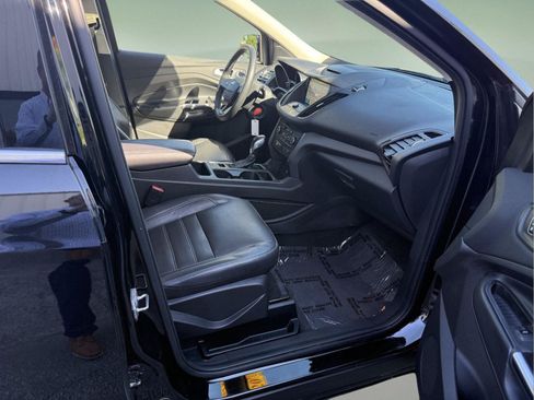 Used 2018 Ford Escape SEL FWD image 10