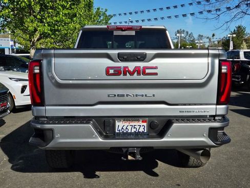 Used 2024 GMC Sierra 2500 Denali w/ Denali Reserve Package image 4