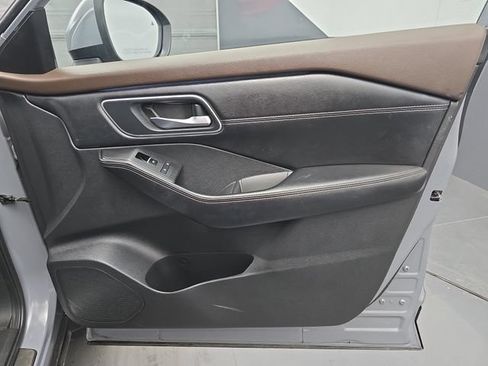 Used 2023 Nissan Rogue Platinum w/ Platinum Premium Package FWD image 55