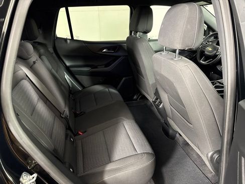 Used 2025 Chevrolet Equinox LT FWD image 19