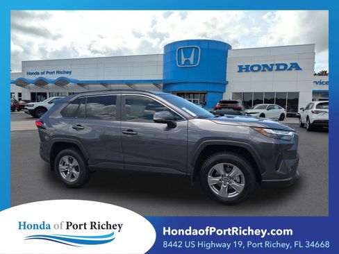 Used 2024 Toyota RAV4 XLE FWD image 1