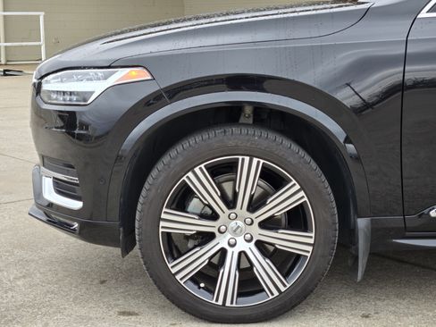 Used 2024 Volvo XC90 B6 Plus w/ Protection Package Premier image 17