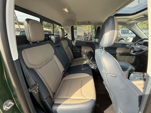 New 2025 Ford Maverick Lariat w/ 4K Tow Package image 21