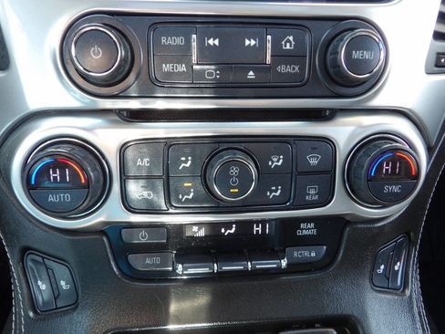 Used 2018 Chevrolet Suburban LT w/ Max Trailering Package image 16