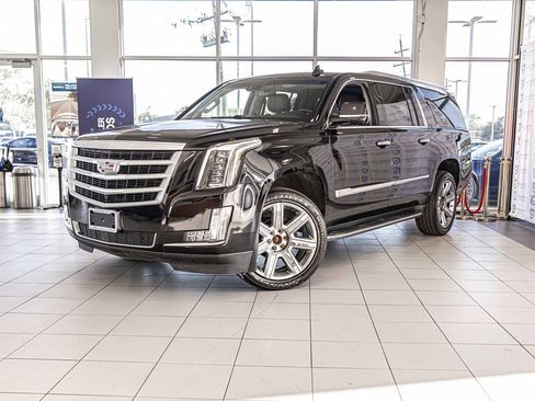 Used 2016 Cadillac Escalade ESV Premium image 7