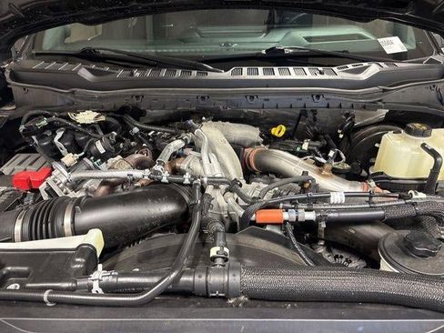 Used 2024 Ford F350 Platinum w/ Tremor Off-Road Package image 32