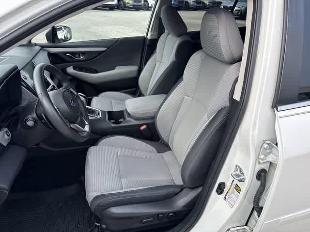 Used 2025 Subaru Outback Premium AWD/4WD image 14