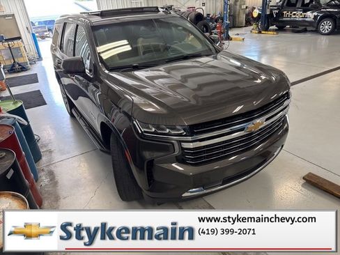 Used 2021 Chevrolet Tahoe LT w/ LT Signature Package image 28