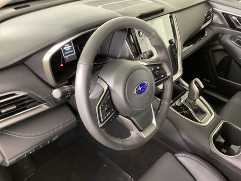 Used 2025 Subaru Outback Limited AWD/4WD image 9