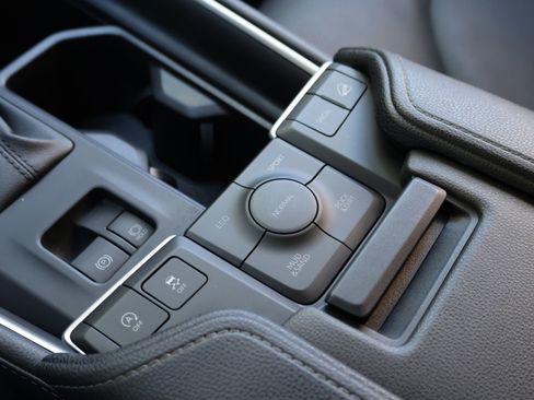 Certified 2024 Toyota Grand Highlander AWD image 37