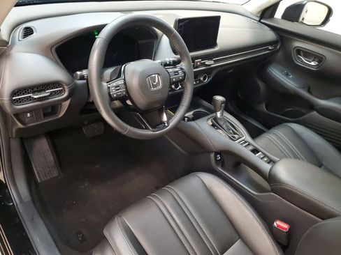 Used 2023 Honda HR-V EX-L image 2