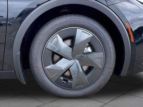 New 2026 Toyota Prius Plug-In Hybrid FWD image 12