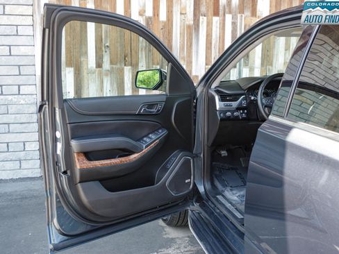 Used 2019 Chevrolet Tahoe Premier AWD/4WD image 10
