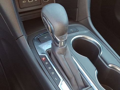 Used 2022 Chevrolet Equinox LT image 18