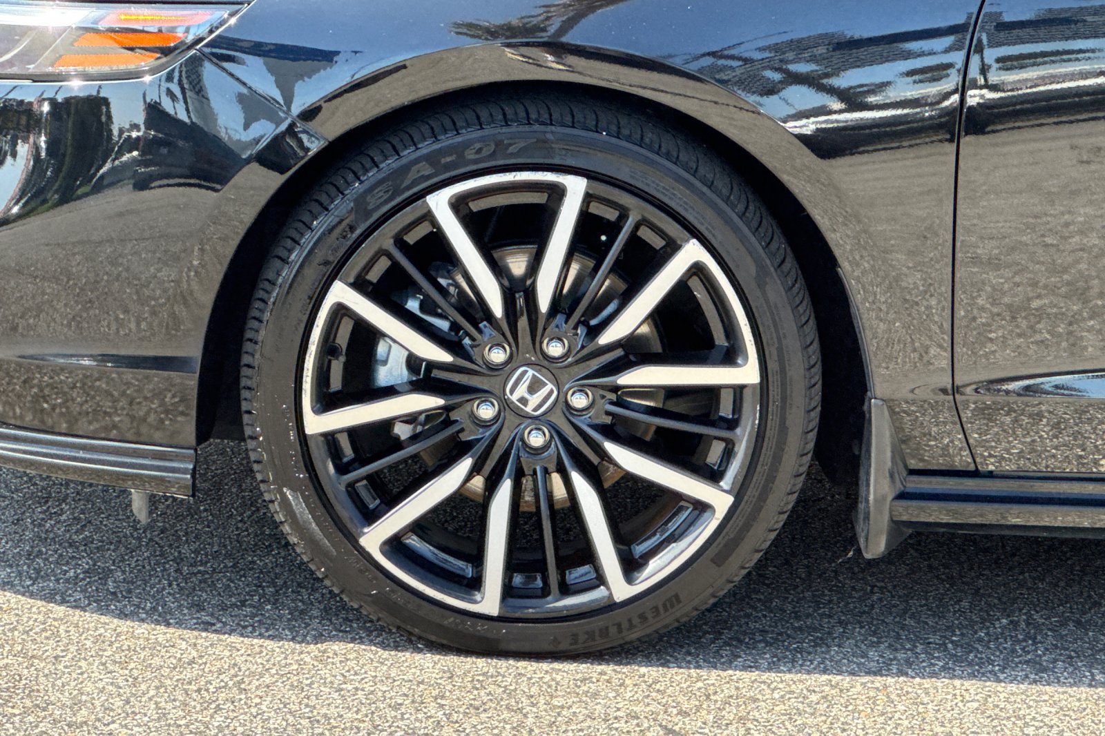 Used 2024 Honda Accord Touring image 26