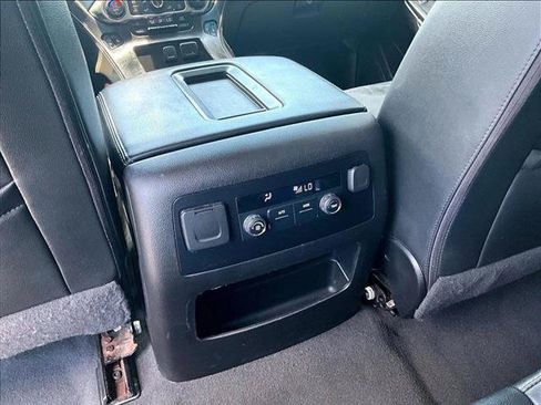 Used 2019 Chevrolet Tahoe LT RWD image 24