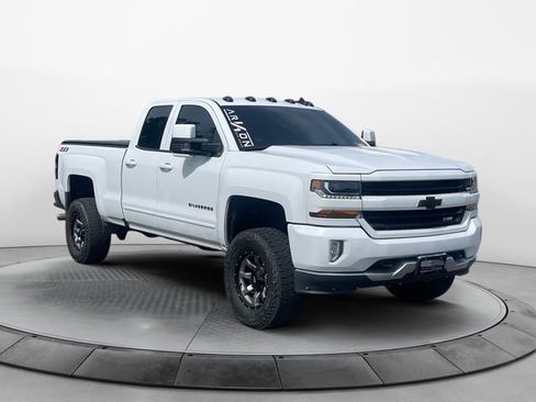 Used 2018 Chevrolet Silverado 1500 LT w/ All Star Edition image 7