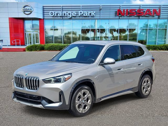 Used 2025 BMW X1 xDrive28i AWD/4WD image 2