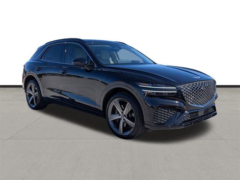Used 2025 Genesis GV70 3.5T Sport w/ Sport Prestige Package image 3