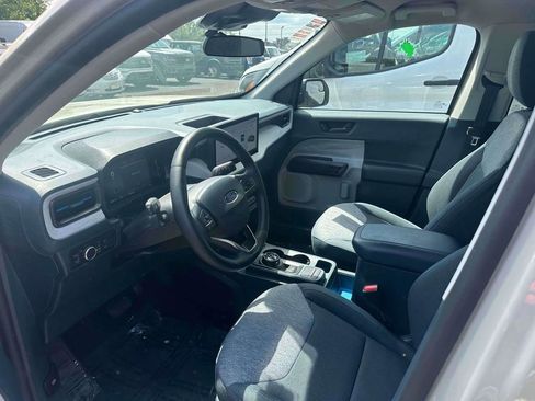 Used 2025 Ford Maverick XLT w/ Equipment Group 301A AWD/4WD image 15