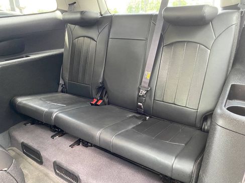 Used 2010 Buick Enclave CXL AWD/4WD image 19