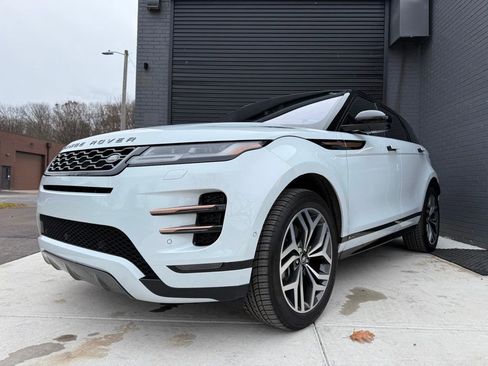 Used 2020 Land Rover Range Rover Evoque First Edition image 17
