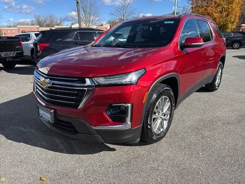 Certified 2023 Chevrolet Traverse LT image 1