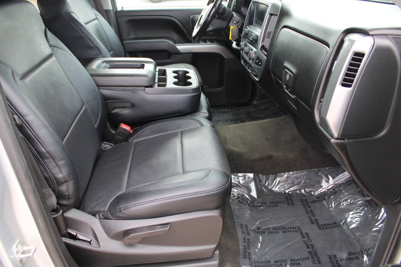 Used 2018 Chevrolet Silverado 1500 LT w/ All Star Edition AWD/4WD image 12
